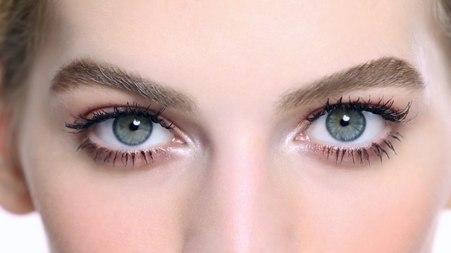 Video Reference: Eyebrow, Face, Eyelash, Eye, Skin, Nose, Close-up, Organ, Forehead, Iris