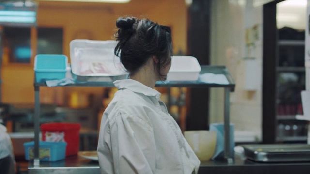 Video Reference: Hairstyle, Snapshot, Job, Neck, White-collar worker, Black hair