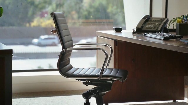 Video Reference: Office chair, Chair, Furniture, Armrest, Desk, Material property, Auto part, Table, Office, Metal