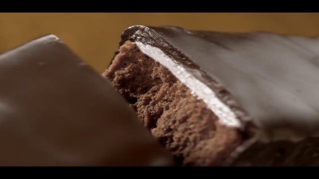 Video Reference: chocolate, chocolate brownie, chocolate cake, snack cake, flourless chocolate cake, fudge, dessert, baking, buttercream, torta caprese