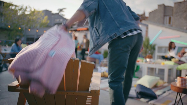 Video Reference: Snapshot, Textile, Jeans, Recreation, Denim