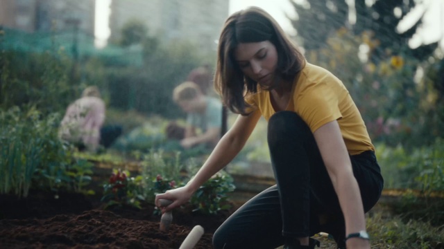 Video Reference: People in nature, Nature, Beauty, Tree, Photography, Sitting, Sunlight, Forest, Smile, Grass