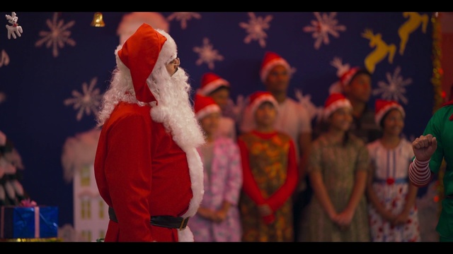 Video Reference: Event, Christmas, Tradition, Performance, Christmas eve, Santa claus, Holiday, Fictional character