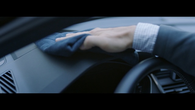 Video Reference: car, blue, land vehicle, motor vehicle, automotive design, vehicle, mode of transport, vehicle door, photography, hand