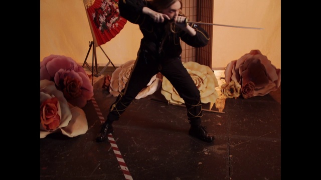 Video Reference: Fictional character, Human body, Flesh, Action figure, Performance art, Muscle