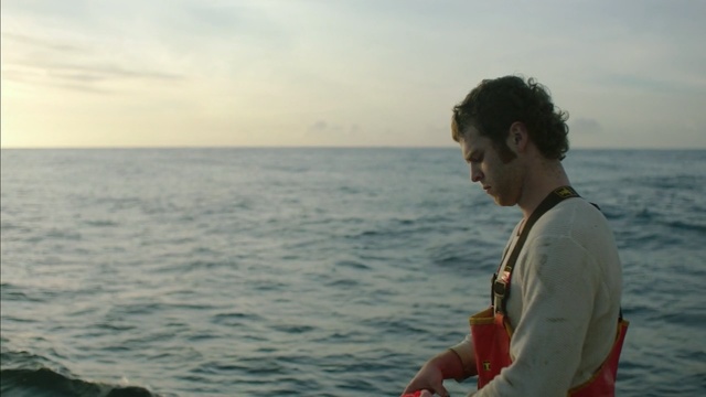 Video Reference: sea, body of water, ocean, water, horizon, vacation, sky, fun, wave, coastal and oceanic landforms