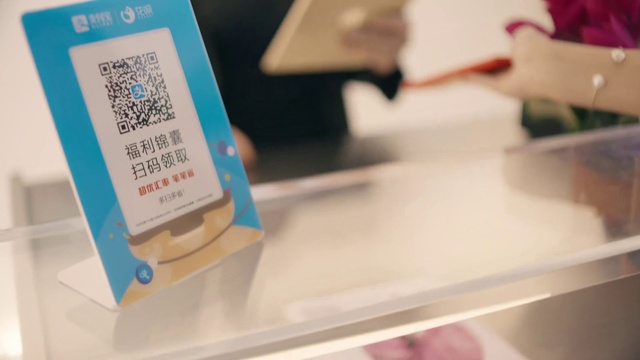 Video Reference: Material property, Hand, Furniture