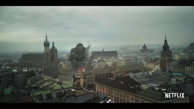 Video Reference: Metropolitan area, Metropolis, City, Urban area, Landmark, Cityscape, Human settlement, Atmospheric phenomenon, Sky, Spire, Person