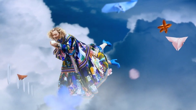 Video Reference: Sky, Cloud, Fun, World, Photography, Leisure, Screenshot, Fictional character, Meteorological phenomenon