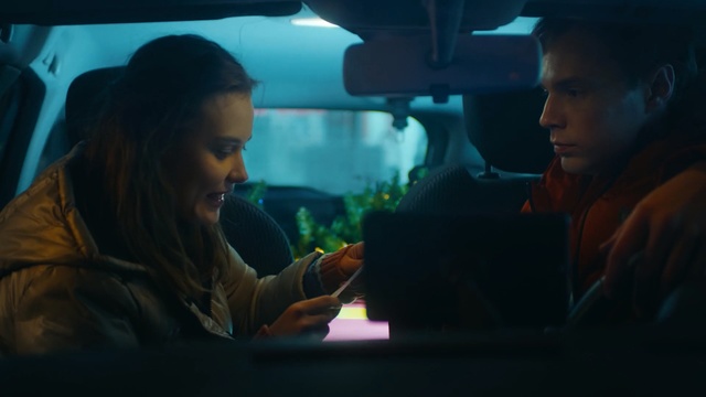 Video Reference: Conversation, Fun, Technology, Adaptation, Photography, Electronic device, Adventure game, Person