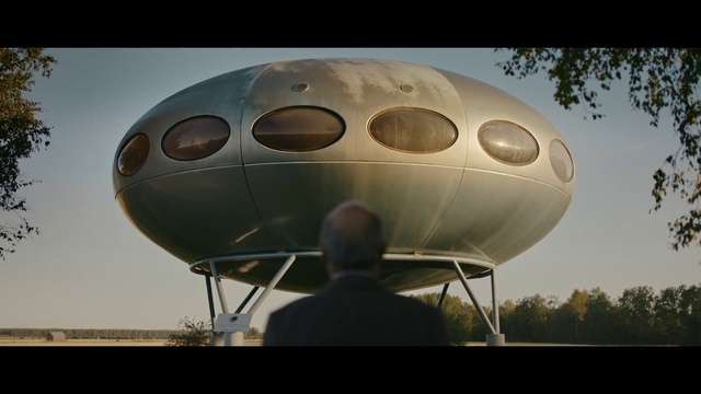 Video Reference: Sky, Vehicle, Unidentified flying object