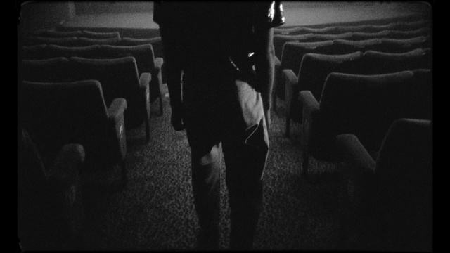 Video Reference: Black, White, Photograph, Black-and-white, Monochrome photography, Darkness, Monochrome, Snapshot, Photography, Leg