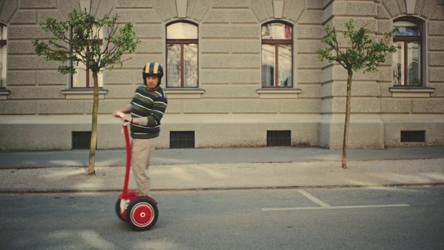 Video Reference: Vehicle, Segway, Mode of transport, Kick scooter, Wheel, Automotive wheel system, Auto part, Street