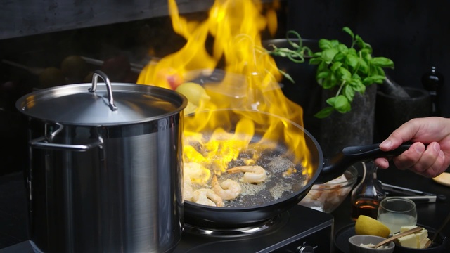 Video Reference: cookware and bakeware, food, dish, cooking, cuisine, wok, recipe, Person