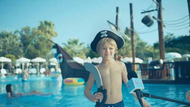 Video Reference: Swimming pool, Water, Leisure, Fun, Recreation, Water park, Summer, Vacation, Leisure centre, Child, Person