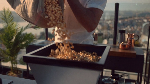 Video Reference: Barbecue, Food, Cuisine, Dish, Grilling, Street food, Churrasco food, Skewer, Vegetarian food, Cooking