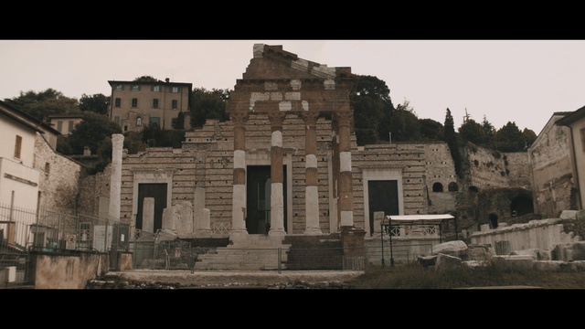 Video Reference: historic site, ruins, ancient history, archaeological site, medieval architecture, history, sky, facade, building, village