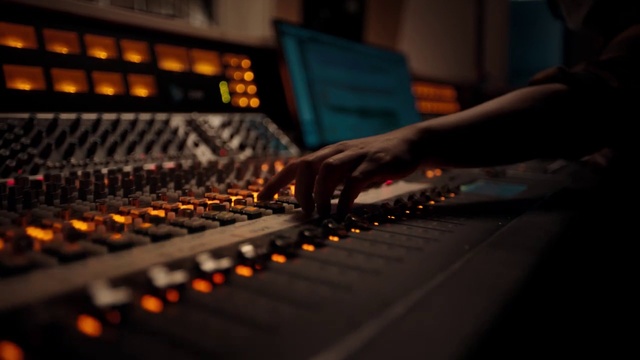 Video Reference: Mixing console, Mixing engineer, Audio equipment, Sound engineer, Technology, Recording studio, Electronic device, Recording, Audio engineer, Electronics