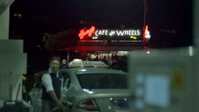 Video Reference: Motor vehicle, Vehicle, Car, Mode of transport, Night, Automotive exterior, Traffic, Auto part, Personal luxury car