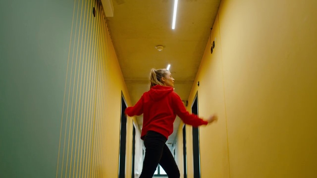 Video Reference: Yellow, Standing, Ceiling