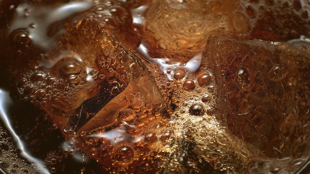 Video Reference: Water, Brown, Close-up, Caramel color, Macro photography, Transparent material, Metal