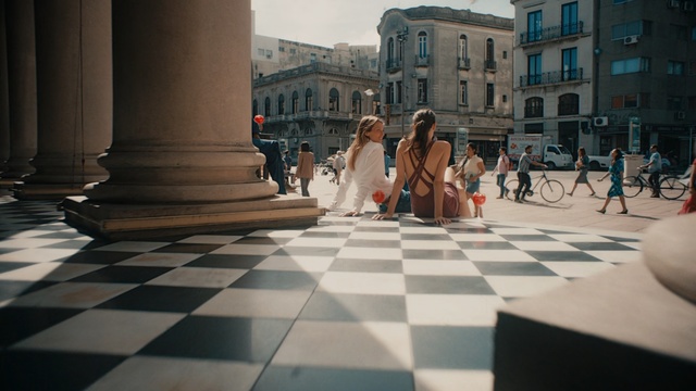 Video Reference: Photograph, Games, Snapshot, Architecture, Recreation, City, Vacation, Tourism, Street, Shadow