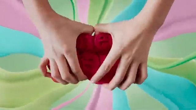 Video Reference: Pink, Hand, Heart, Gesture, Finger, Fondant, Love, Valentines day, Icing, Magenta