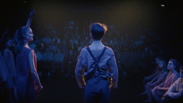 Video Reference: Blue, Performance, Fashion, Stage, Performing arts, Sky, Performance art, Scene, Electric blue, Event