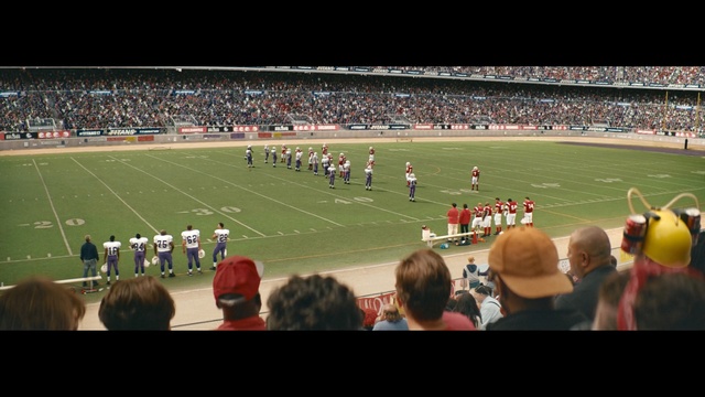 Video Reference: Stadium, Sport venue, Sports, Team sport, Ball game, Crowd, Arena, Player, Team, Soccer-specific stadium