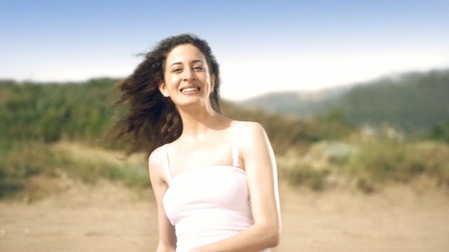 Video Reference: photograph, beauty, human hair color, girl, vacation, sky, summer, photo shoot, shoulder, black hair, Person