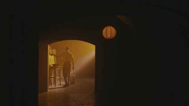 Video Reference: light, darkness, lighting, night, light fixture, sky, lantern, lamp, arch, computer wallpaper