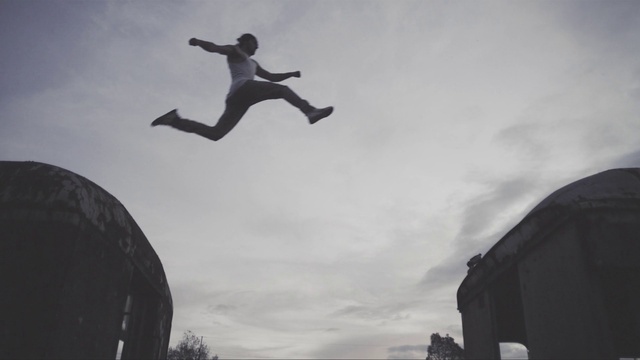 Video Reference: Cloud, Sky, Flash photography, Freestyle walking, People in nature, Gesture, Happy, Style, Black-and-white, Street stunts