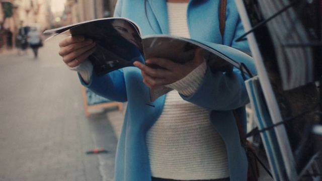 Video Reference: Blue, Turquoise, Snapshot, Hand, Leg, Footwear, Outerwear, Electric blue, Shoe, Photography