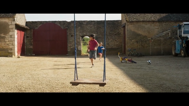 Video Reference: swing, mechanical device, plaything, mechanism, Person