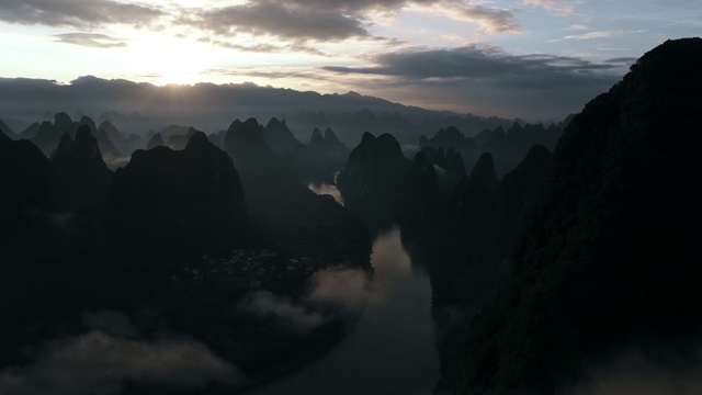 Video Reference: Sky, Mountainous landforms, Nature, Mountain, Atmospheric phenomenon, Mountain range, Cloud, Light, Atmosphere, Wilderness