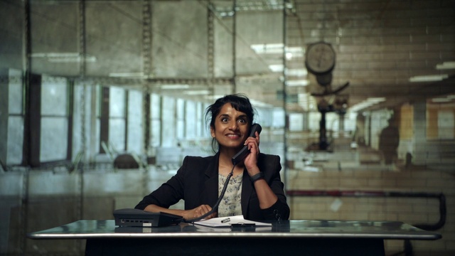 Video Reference: Photography, Adaptation, Sitting, White-collar worker