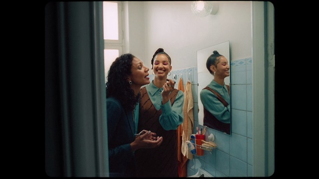 Video Reference: Photograph, Snapshot, Fun, Photography, Smile, Event, Reflection, Dress, Formal wear, Ceremony, Person