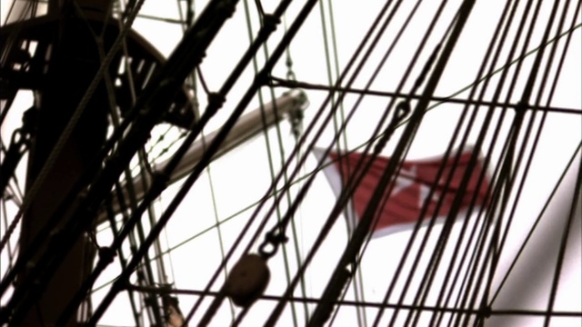 Video Reference: Spoke, Iron, Bicycle wheel, Line, Daylighting, Metal, Architecture, Steel, Rim, Wheel