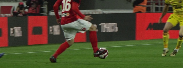 Video Reference: Player, Sports, Soccer player, Tournament, Football, Sports equipment, Football player, Team sport, Ball game, Soccer