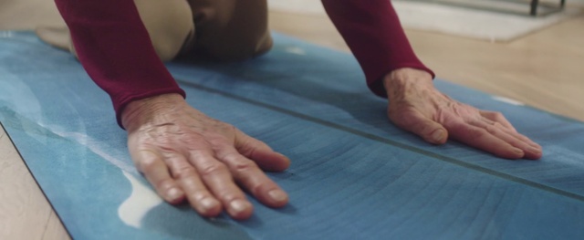 Video Reference: Hand, Finger, Joint, Physical fitness, Floor, Mat, Yoga mat, Flooring, Nail, Yoga