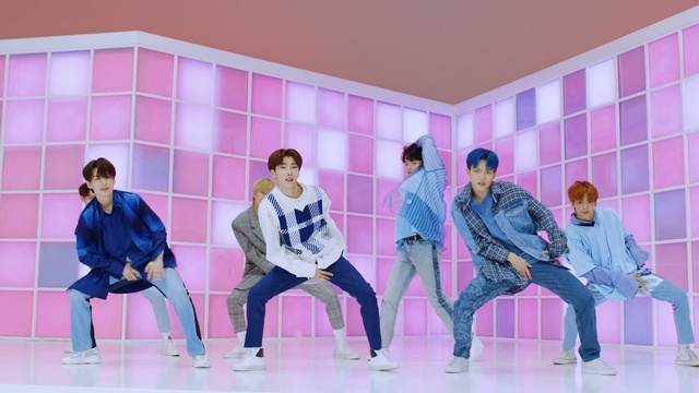 Video Reference: Dance, Choreography, Fun, Event, Performing arts, Performance, Leisure, Stage, Room, Dancer