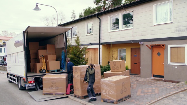 Video Reference: Property, House, Neighbourhood, Home, Building, Real estate, Wood, Facade, Residential area, Siding