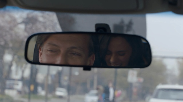 Video Reference: Rear-view mirror, Automotive mirror, Auto part, Mirror, Mode of transport, Luxury vehicle, Automotive side-view mirror, Reflection, Automotive exterior, Glass, Person