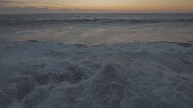 Video Reference: Body of water, Sea, Wave, Ocean, Horizon, Wind wave, Water, Shore, Sky, Coast