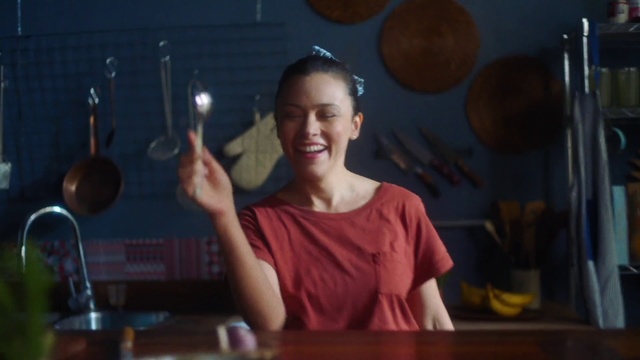 Video Reference: Fun, Room, Finger, Thumb