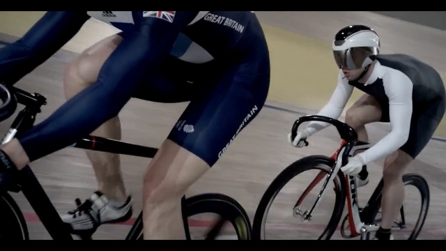 Video Reference: Land vehicle, Bicycle, Cycle sport, Vehicle, Cycling, Bicycle frame, Bicycle racing, Track cycling, Cycling shorts, Road bicycle, Person