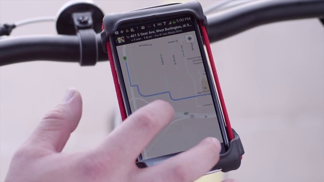 Video Reference: Cyclocomputer, Bicycle handlebar, Bicycle accessory, Electronic device, Technology, Electronics, Gadget, Gps navigation device, Bicycle part, Computer