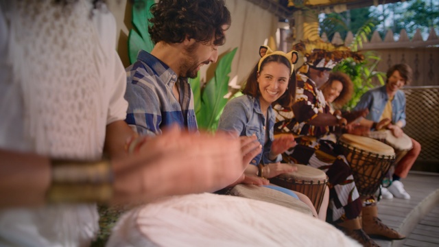 Video Reference: Drum, Musical instrument, Membranophone, Hand drum, Atabaque, Tabla