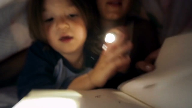 Video Reference: human hair color, girl, snapshot, mouth, finger, black hair, child, hand, fun, Person