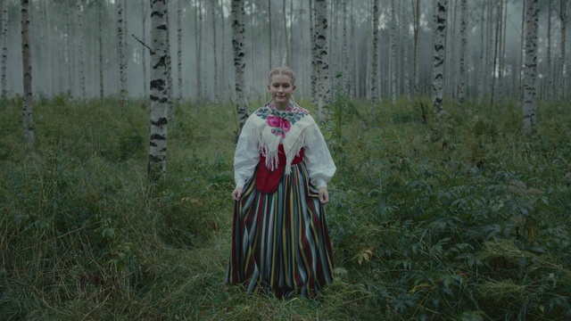 Video Reference: Plant, People in nature, Terrestrial plant, Grass, Tree, Wood, Grassland, Meadow, Grass family, Natural landscape